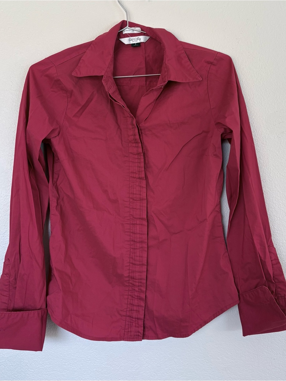 Vintage Old Navy Women's Button-Down Shirt in Berry Red
